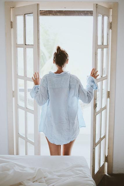 Why Am I Waking Up Before My Alarm? Uncover the Early Riser Secrets!