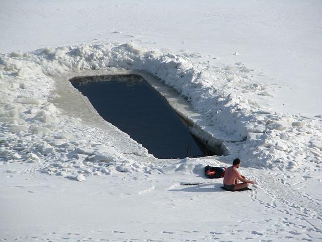 2. Exploring ‍the Rich History ⁤of Ice Hole Bathing: From Ancient Rituals to Modern Practices