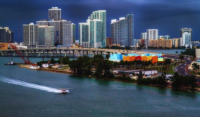 4. A Cool Oasis in the Sunshine City: Unveiling Miami's Most Relaxing⁤ Cold Plunge Experiences